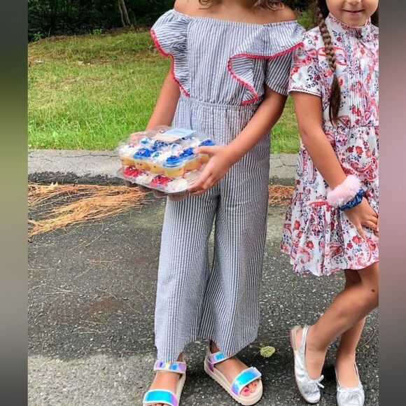 French Connection Ruffle Trim Seersucker Romper Size 6/7 - 4th of July l… - Picture 3 of 11